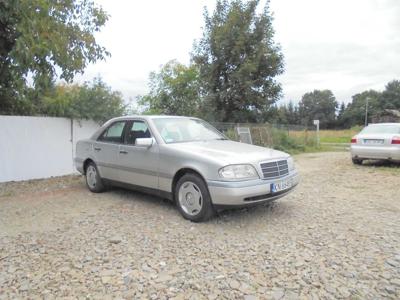 Mercedes C180 zarejestrowany,1994r.1.8benz.122KM.258tys.bez rdzy