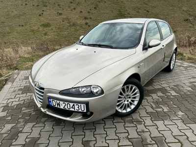 Alfa Romeo 147 Lift 1.6 Benzyna Alufelgi Polski Salon Jeden Właściciel