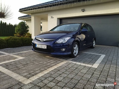 Hyundai i30 1.4 109km Navi kamera BT 4el. szyby klima alu