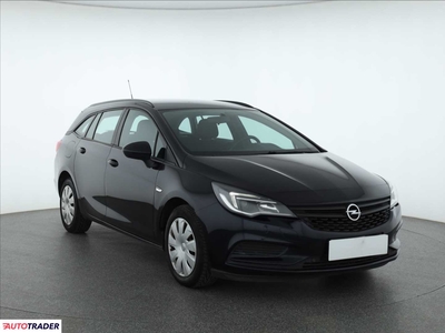 Opel Astra 1.6 108 KM 2018r. (Piaseczno)