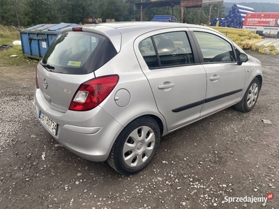 Opel Corsa D 4 drzwi klima elektryka GAZ