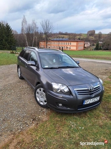 Sprzedam Toyote Avensis T 25