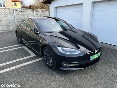 Tesla Model S 100D Allradantrieb Performance