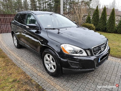 Volvo XC60 2.4 D4 AWD 163KM, Xenon, czujniki, grzane fotele