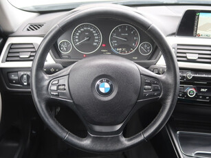 BMW 3 2015 316 d 239757km Kombi