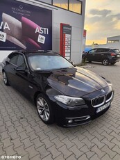 BMW Seria 5 520d xDrive Luxury Line