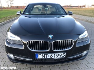 BMW Seria 5 550i xDrive