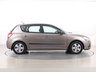 Kia Ceed 2009 1.4 CVVT 170860km Hatchback