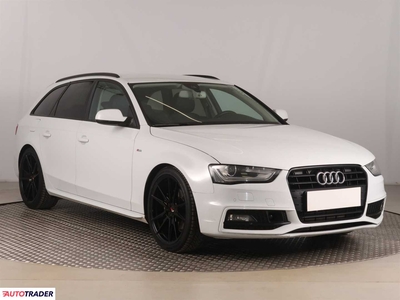 Audi A4 2.0 174 KM 2012r. (Piaseczno)