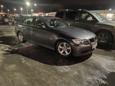 Bmw e90 , 2.0 benzyna , 140 tys km