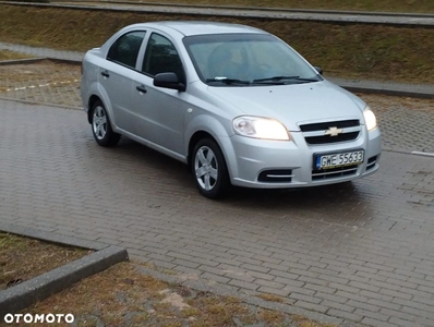 Chevrolet Aveo 1.2 16V Base