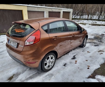 Ekonomiczny Ford Fiesta 1,0 ecoboost z 2013r., benzyna, mały przebieg