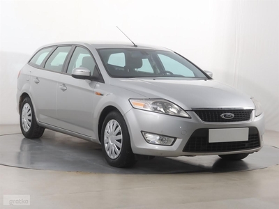 Ford Mondeo VI , Klimatronic, Tempomat, Parktronic, Podgrzewane siedzienia