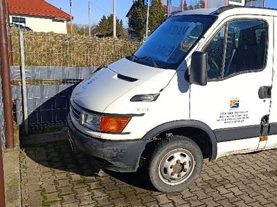 Iveco Daily 2.8 125 KM 2004 rok skrzynia 7-osobowy