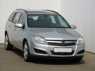 Opel Astra 2011 1.4 T 198125km Kombi