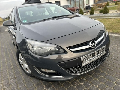 Opel Astra J Rok 2013 Poj 1.7 CDTi 110KM z Niemiec Opłacony