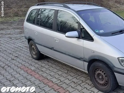 Opel Zafira 1.8 16V Elegance