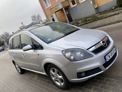 Opel Zafira 7 osobowy zadbany