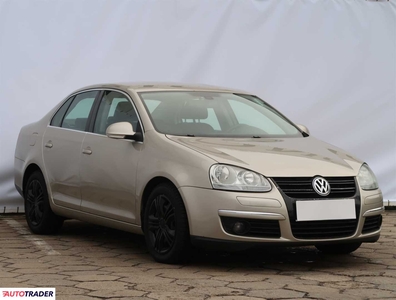 Volkswagen Jetta 1.9 103 KM 2008r. (Piaseczno)