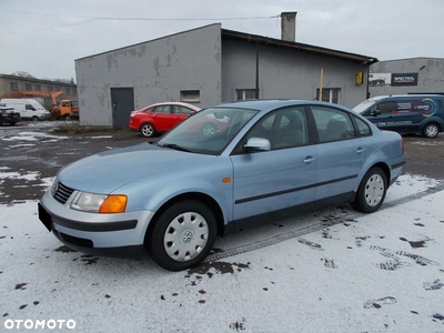 Volkswagen Passat 1.8 Trendline