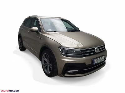 Volkswagen Tiguan 2.0 benzyna 180 KM 2017r. (Komorniki)