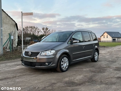 Volkswagen Touran 1.4 TSI DSG Conceptline