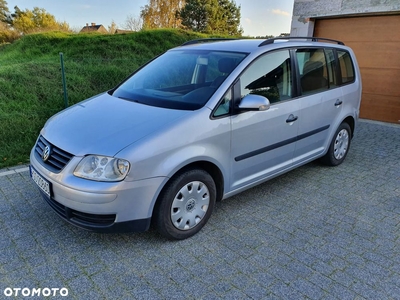 Volkswagen Touran 1.6 Basis