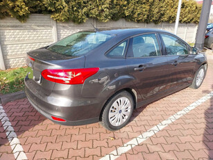 Ford Focus 2017 1.6 i 71507km ABS klimatyzacja manualna