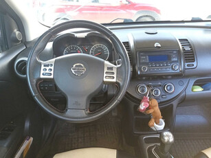 Nissan Note 2011 1.4 111730km Hatchback