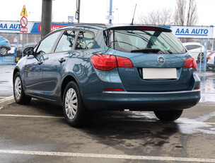 Opel Astra 2014 1.7 CDTI 242751km Kombi