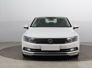 Volkswagen Passat 2015 2.0 TDI 243993km Sedan