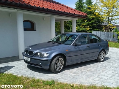 BMW Seria 3 318i