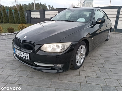 BMW Seria 3 318i Coupe