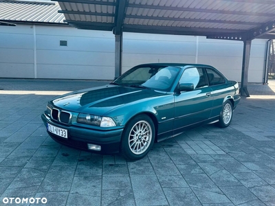 BMW Seria 3 328i