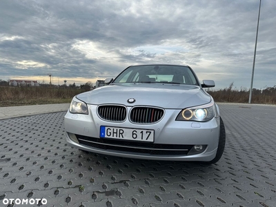 BMW Seria 5 523i