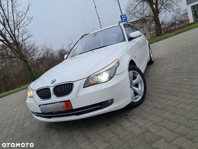 BMW Seria 5 530d xDrive Touring Edition Exclusive