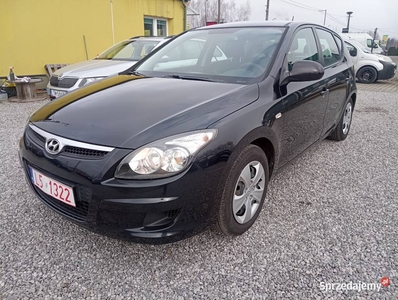 Hyundai i30 1.4 16V benzyna. REZERWACJA . SOCHAN