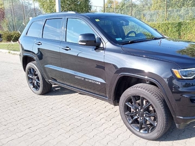 Jeep Grand Cherokee V8 5,7 HEMI LPG IDEALNY PILNIE PILNIE