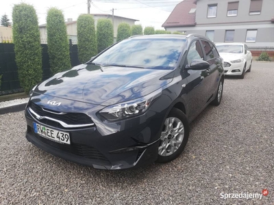 Kia Ceed kombi 2021.12 lift 1,5 benz.160 KM gwarancja Pakiet Zima