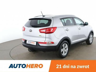 Kia Sportage navi PDC-kamera hak ESP tempomat