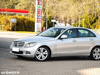 Mercedes-Benz Klasa C 180 BlueEFFICIENCY 7G-TRONIC Avantgarde