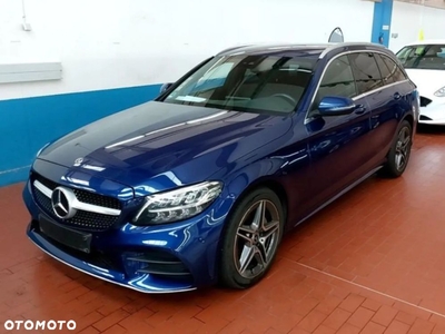 Mercedes-Benz Klasa C 220 d 4Matic T 9G-TRONIC AMG Line