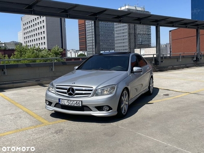 Mercedes-Benz Klasa C 300 4Matic 7G-TRONIC