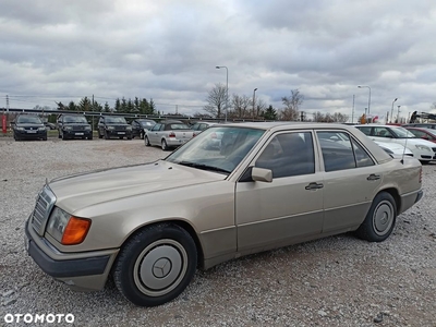 Mercedes-Benz W124 (1984-1993)