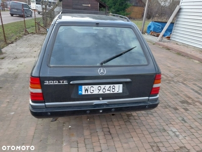 Mercedes-Benz W124 (1984-1993)