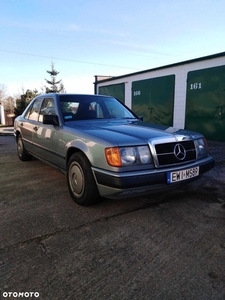 Mercedes-Benz W124 (1984-1993)