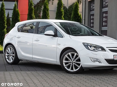 Opel Astra 1.4 Turbo Cosmo