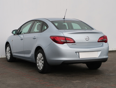 Opel Astra 2016 1.6 16V 90147km ABS klimatyzacja manualna