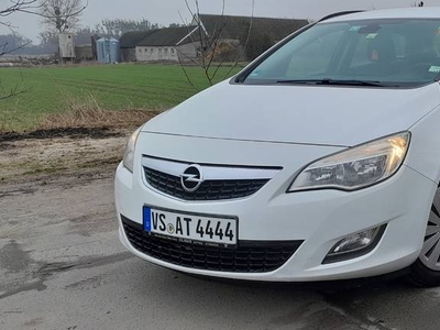 Opel Astra J 1.7 CDTI 110 Km Bardzo Ładna Kima Serwisowana