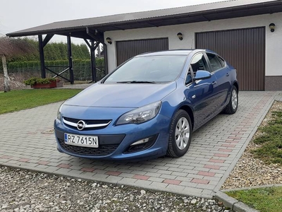 OPEL Astra J w idealnym stanie